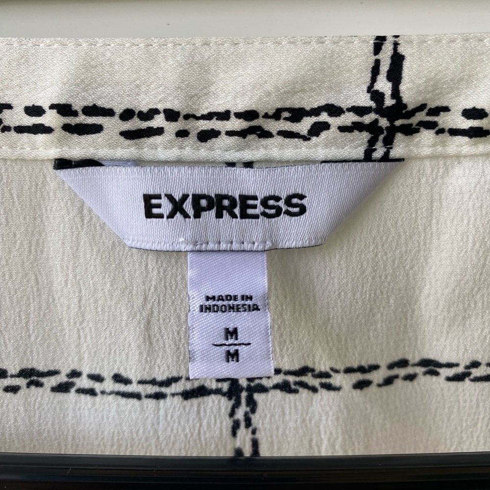 Express Top - Picture 4 of 4